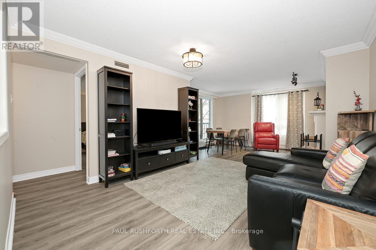 202 - 939 North River Road