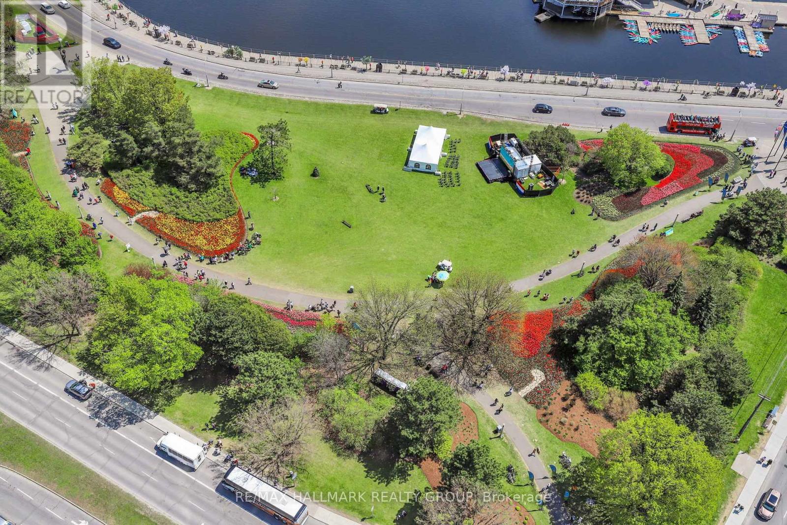 1904 - 805 Carling Avenue