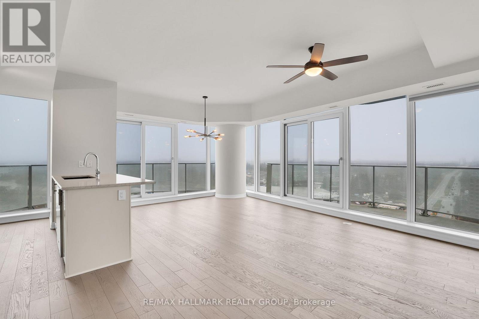 1904 - 805 Carling Avenue