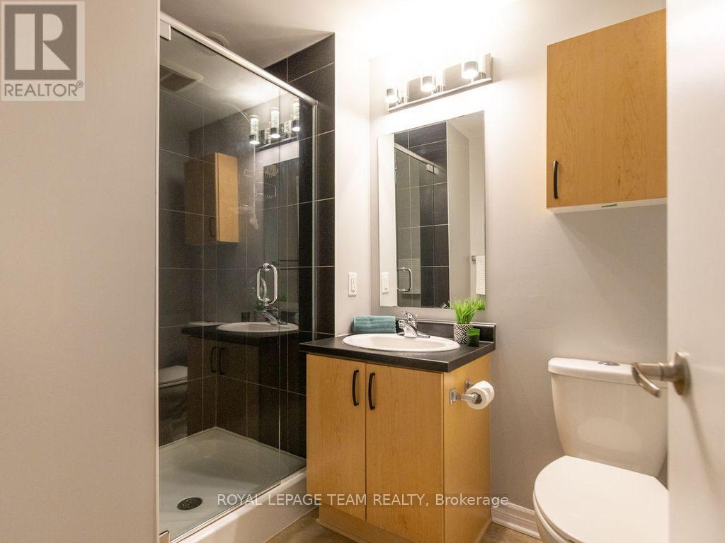 406 - 250 Lett Street