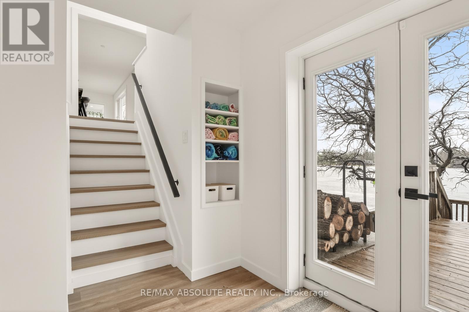 871 Berry Side Road, Unit 5