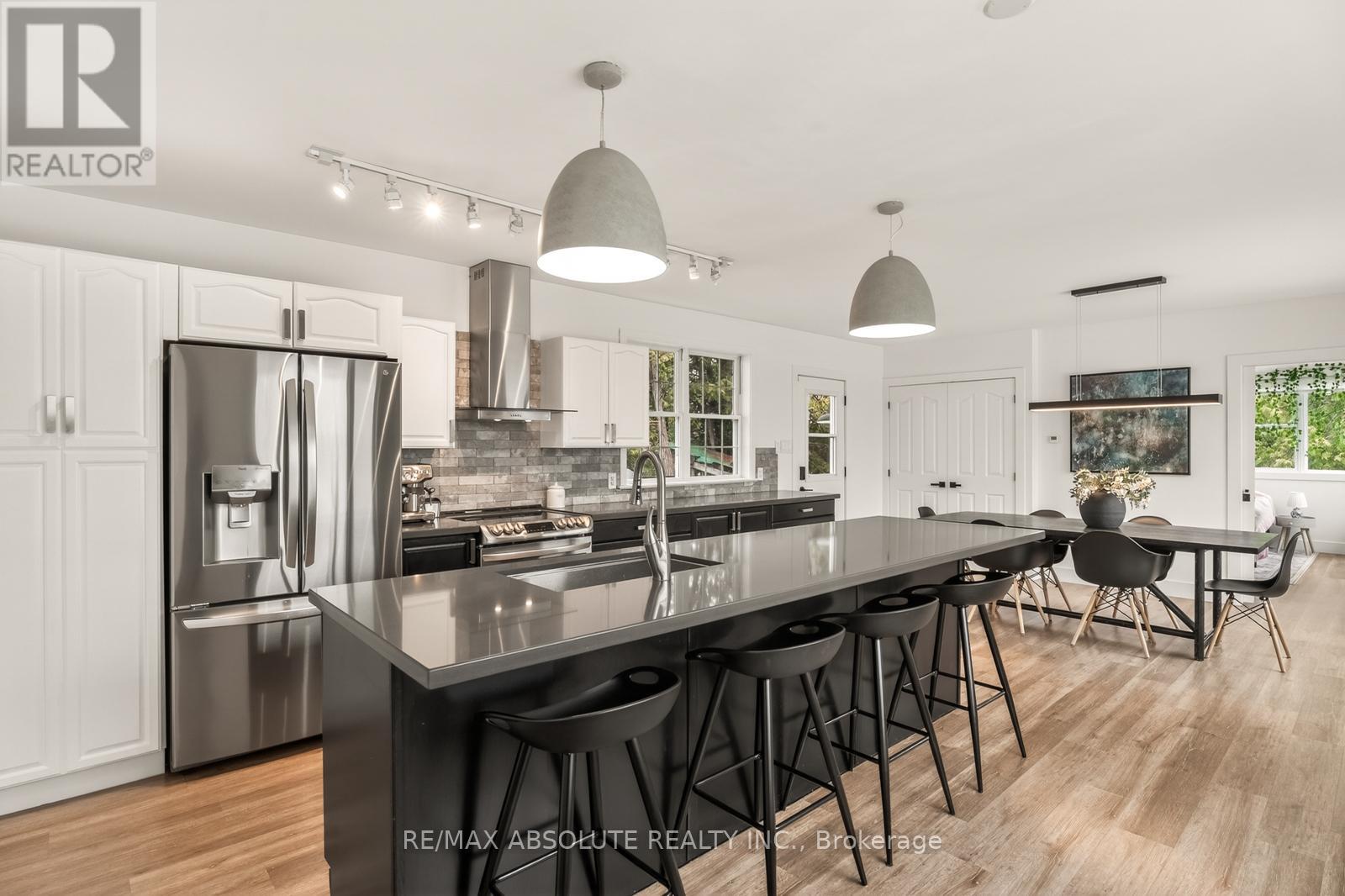 871 Berry Side Road, Unit 5