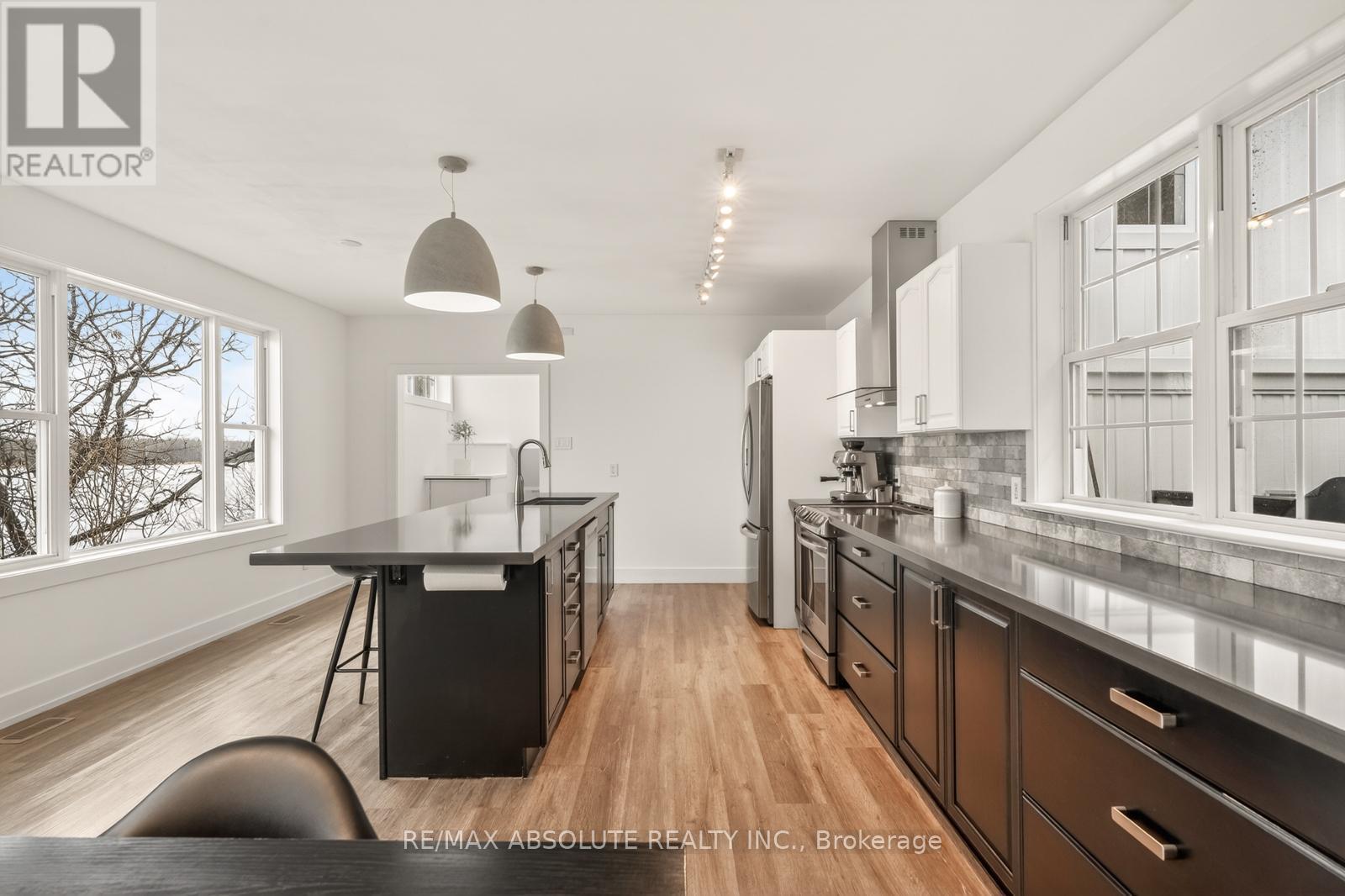 871 Berry Side Road, Unit 5