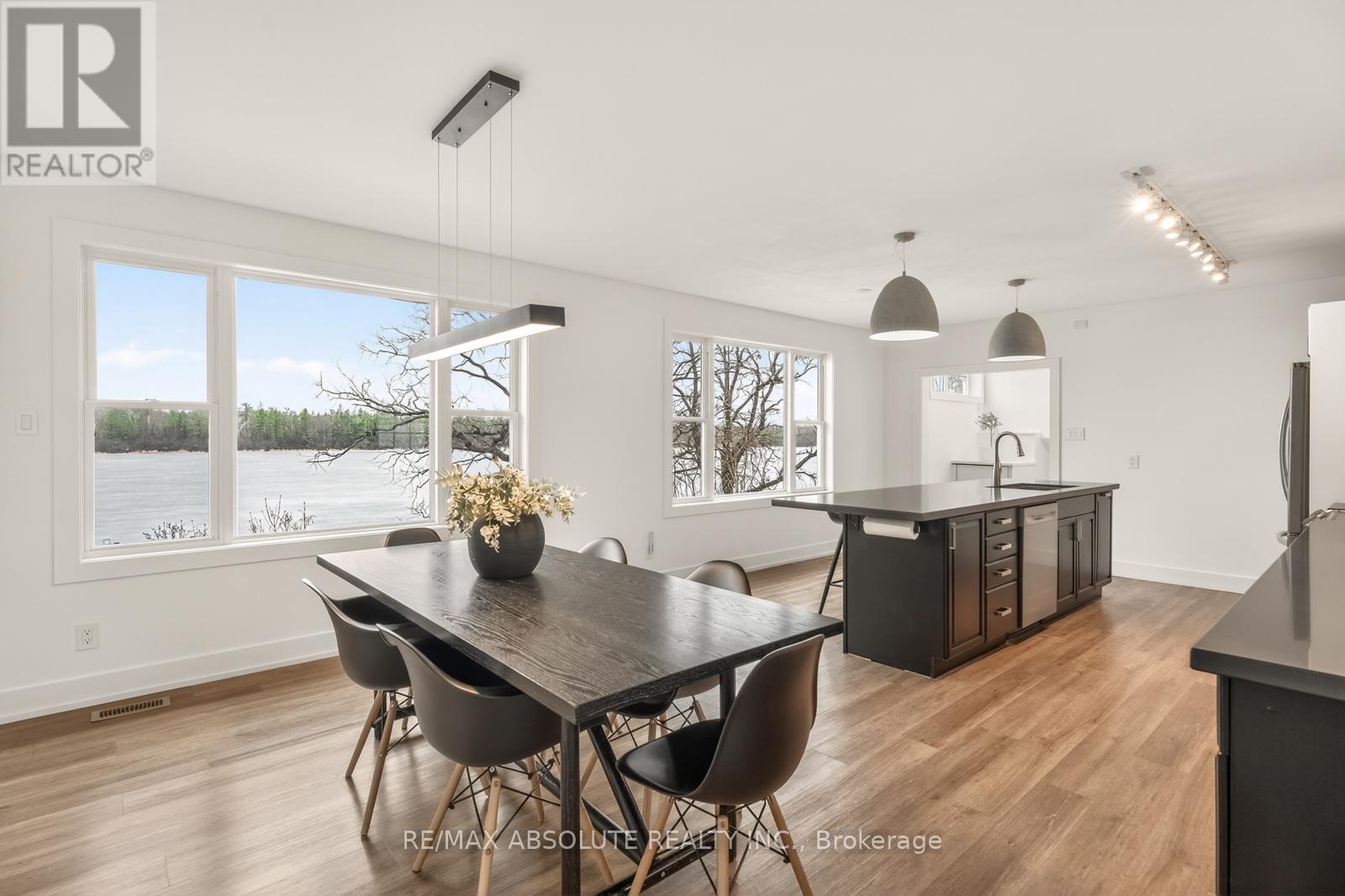 871 Berry Side Road, Unit 5