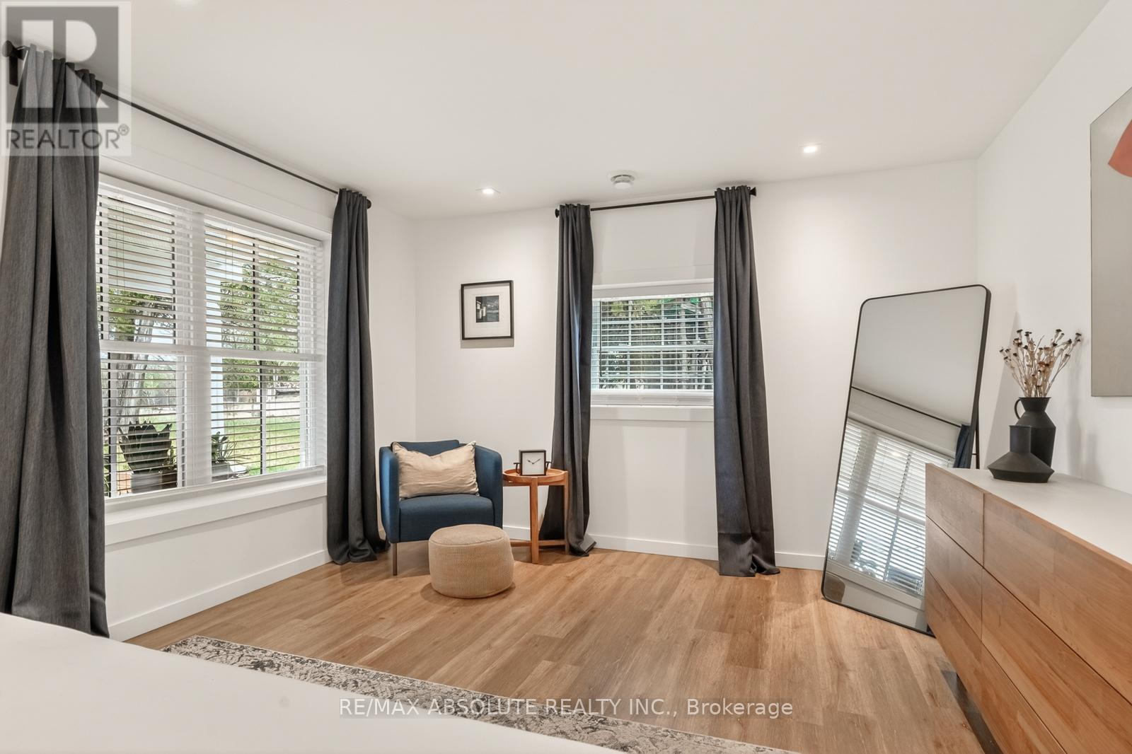 871 Berry Side Road, Unit 5