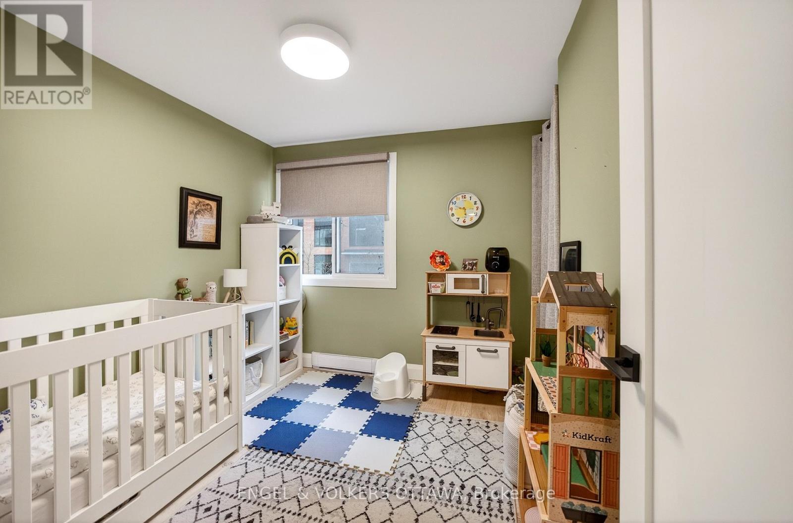 B - 35 Robinson Avenue