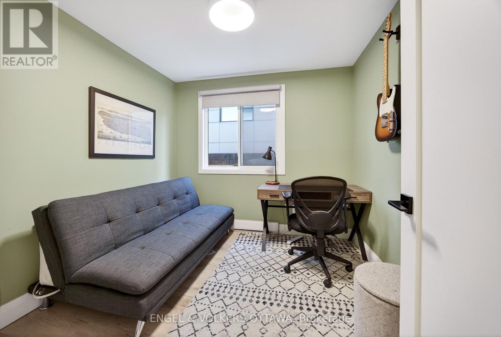 B - 35 Robinson Avenue