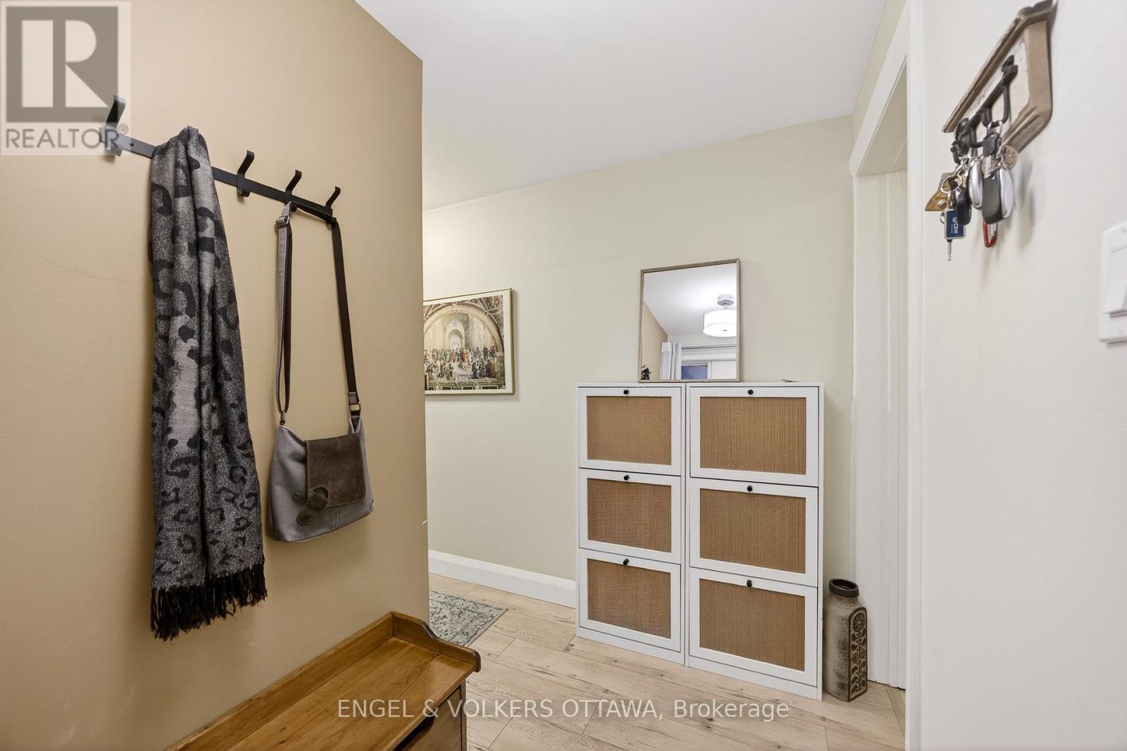 B - 35 Robinson Avenue