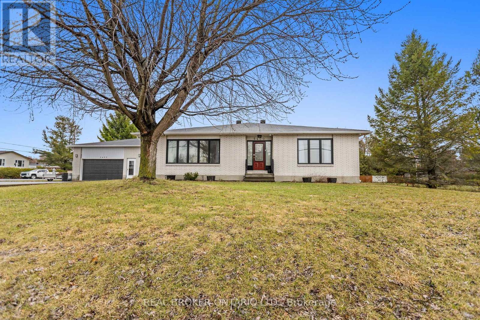 5400 Osgoode Main Street