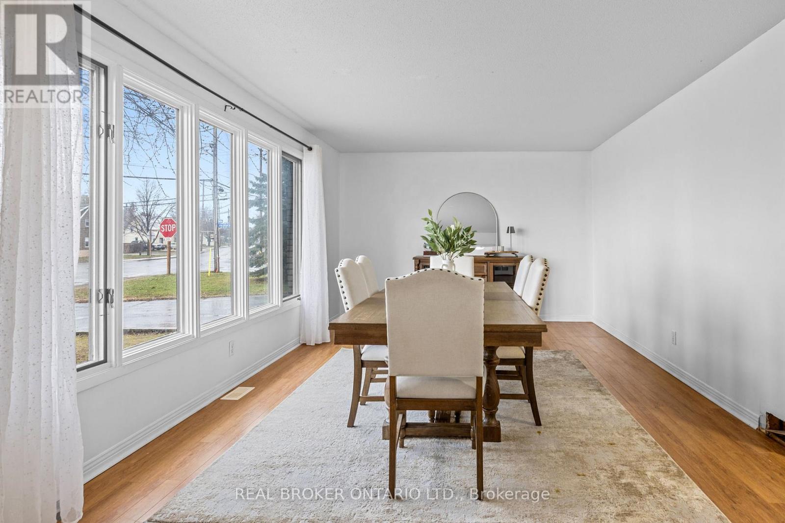 5400 Osgoode Main Street