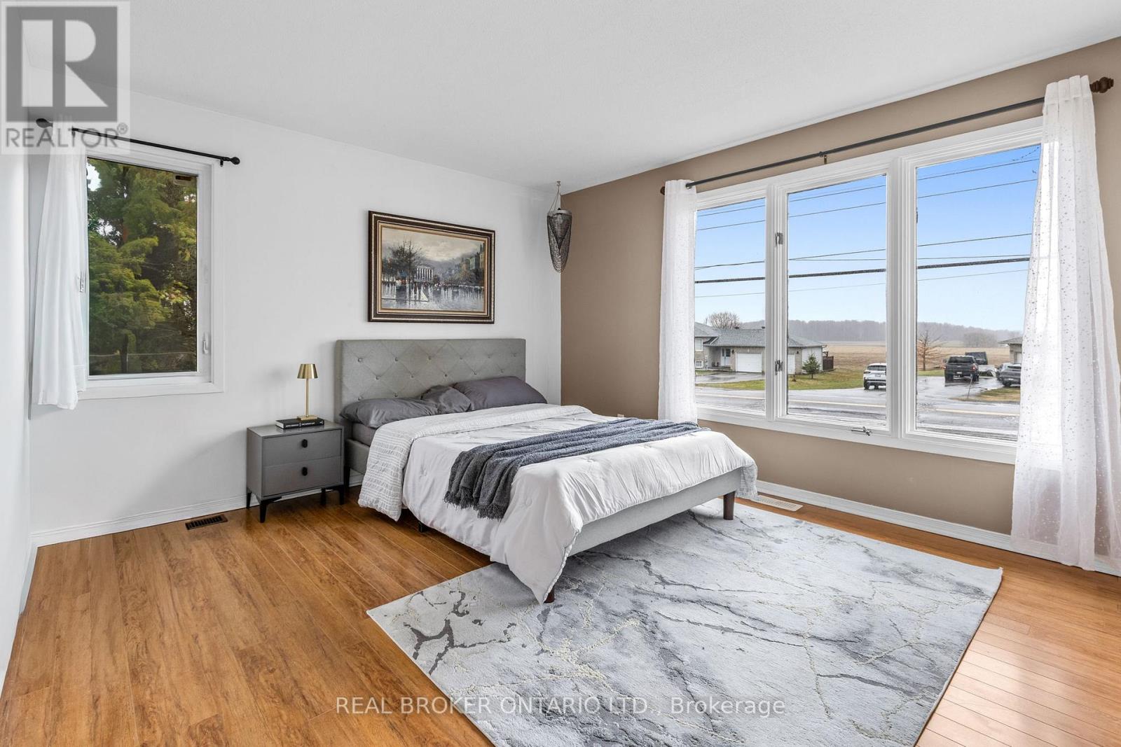 5400 Osgoode Main Street