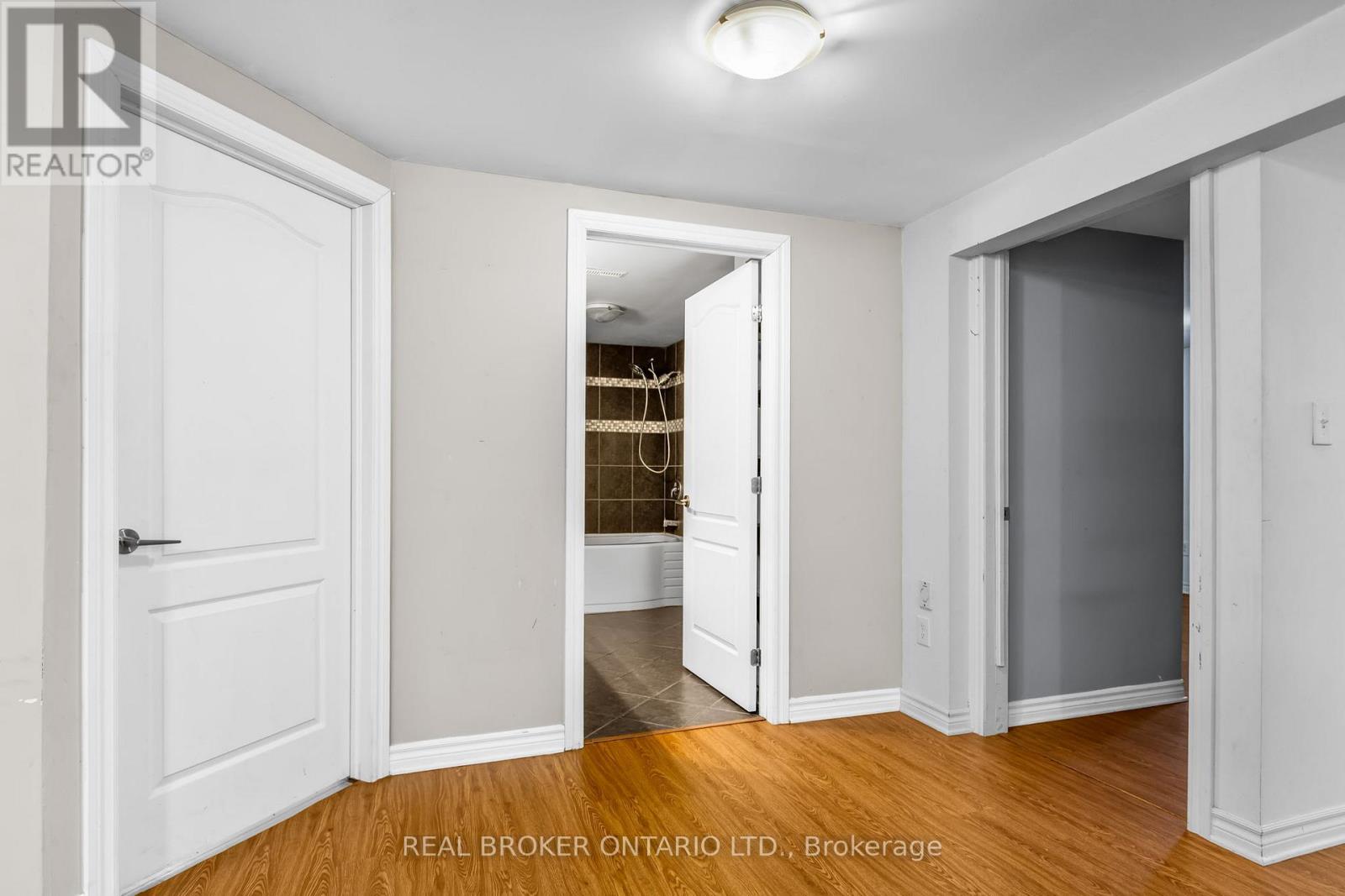 5400 Osgoode Main Street