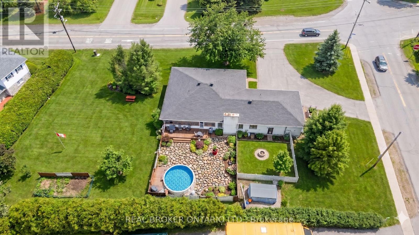 5400 Osgoode Main Street