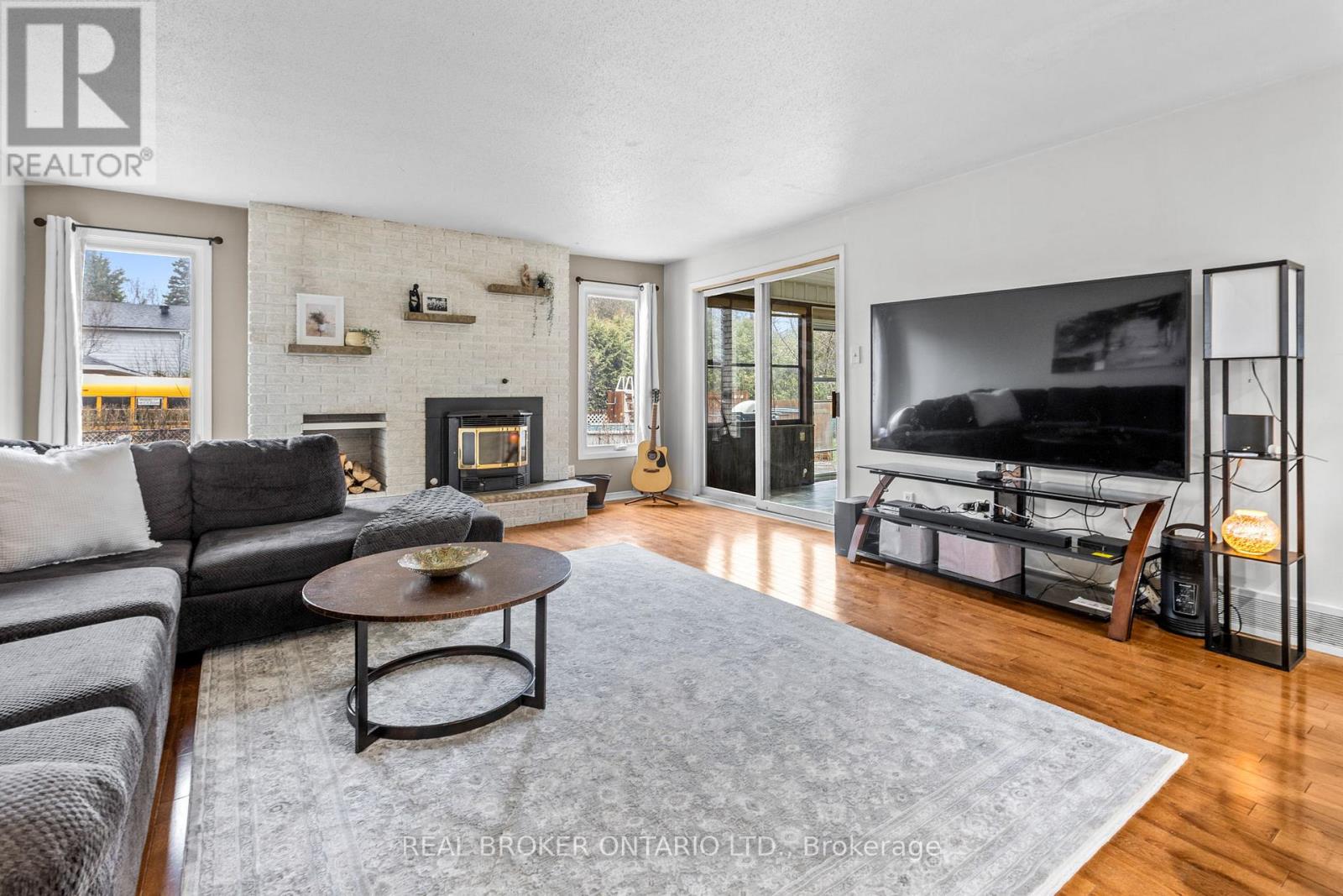 5400 Osgoode Main Street