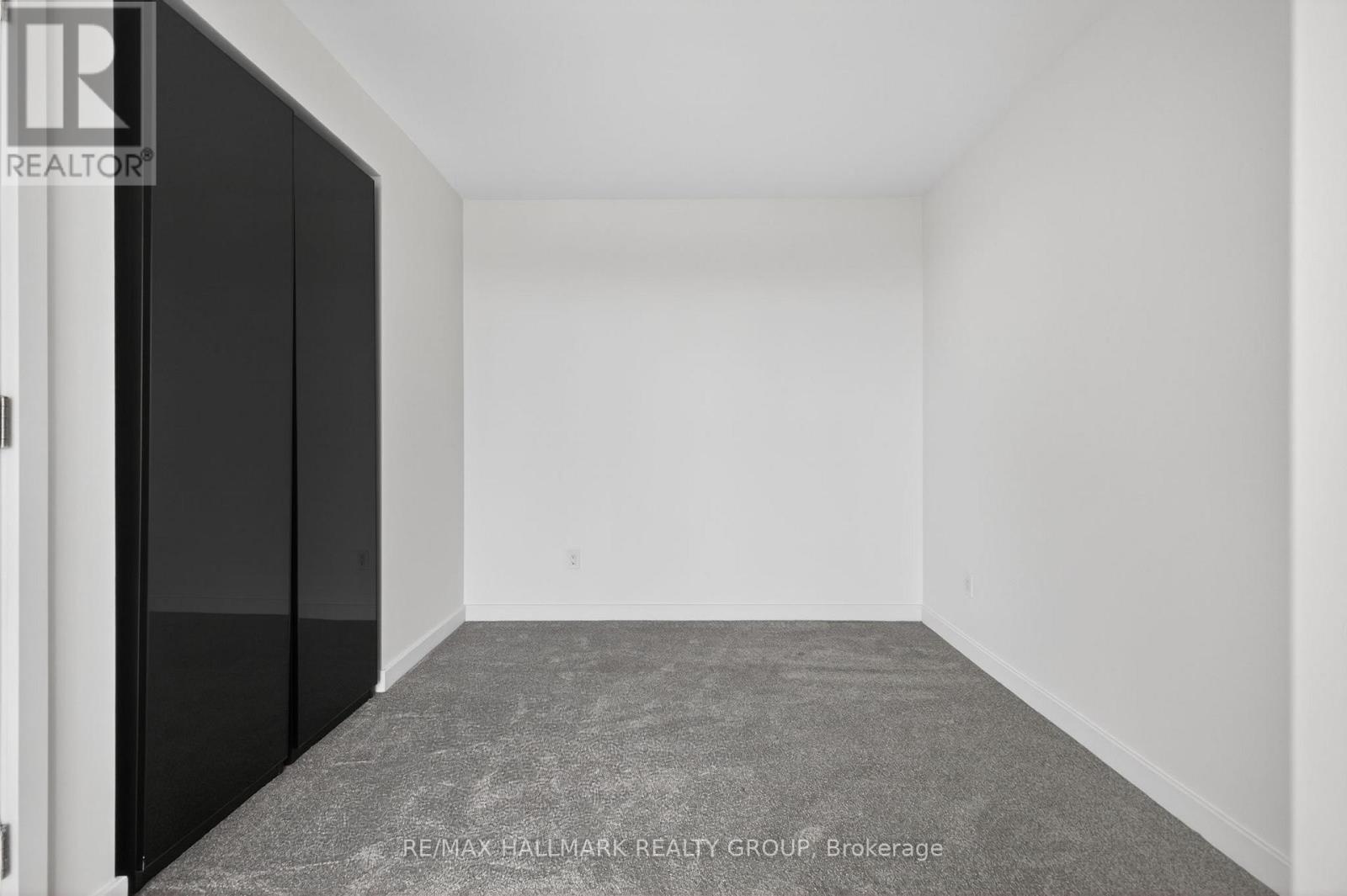 705 - 201 Parkdale Avenue