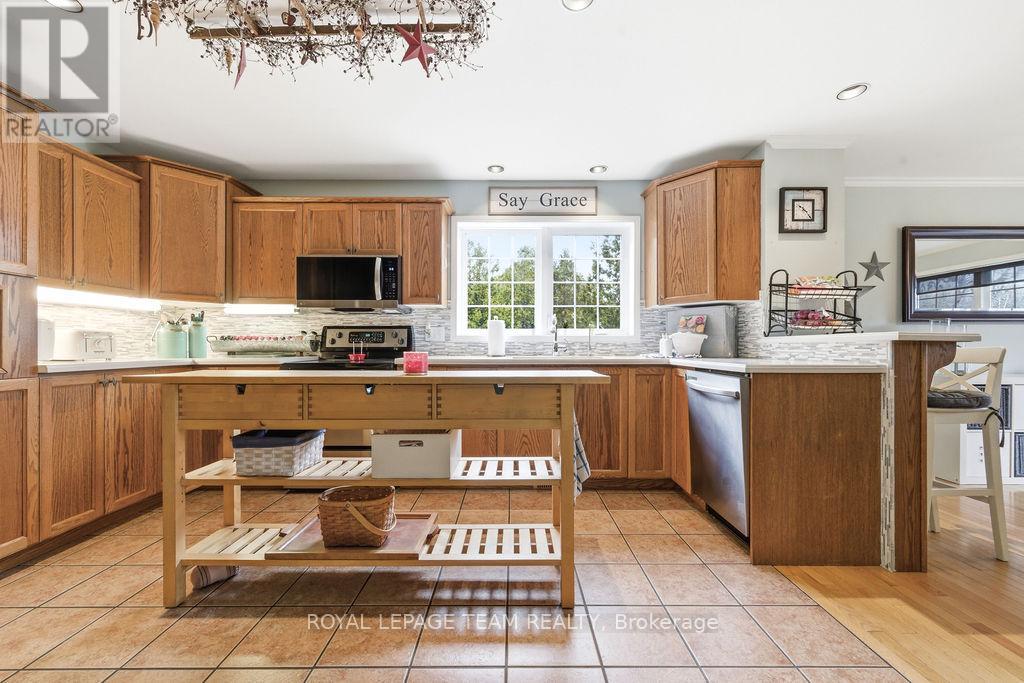 5195 Mcdonald's Corners Road