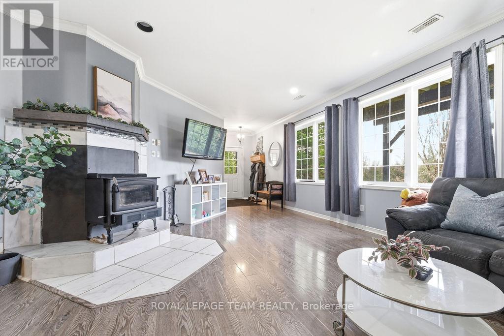 5195 Mcdonald's Corners Road