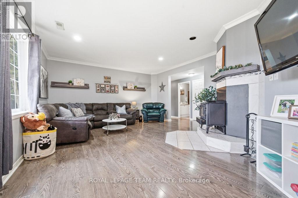 5195 Mcdonald's Corners Road