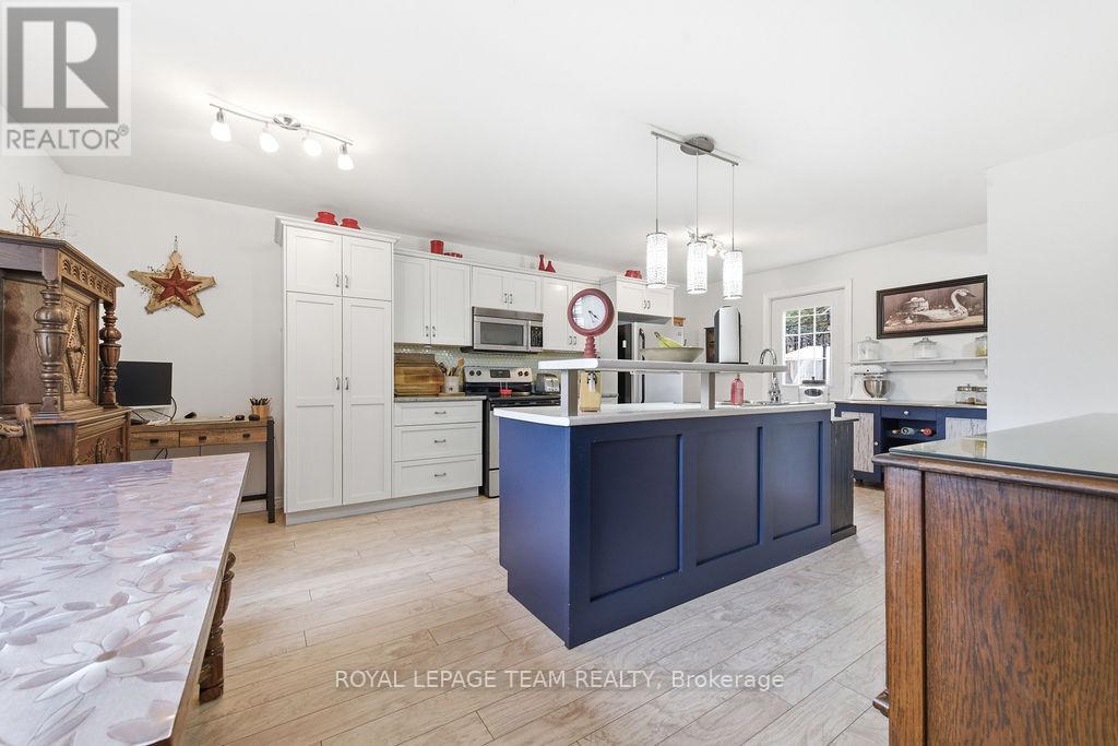 5195 Mcdonald's Corners Road