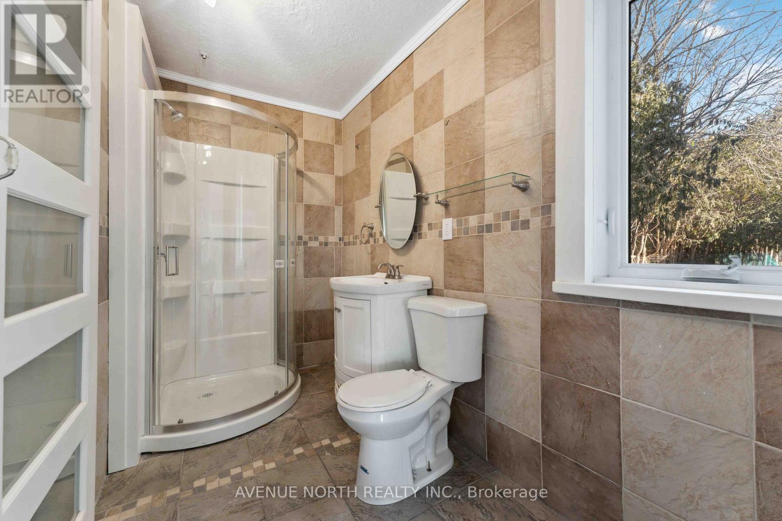 6958 Notre Dame Street