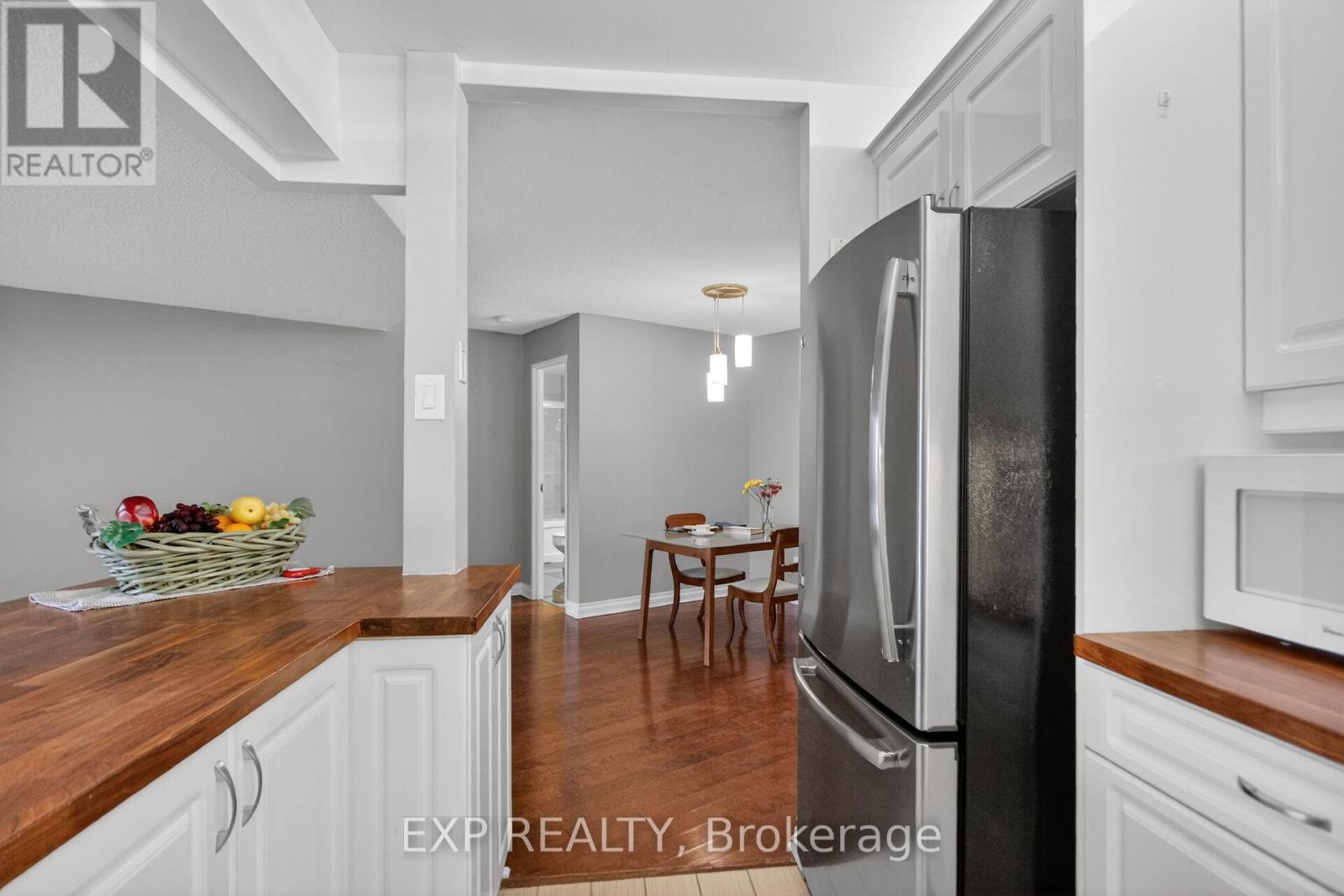 2009 - 1171 Ambleside Drive