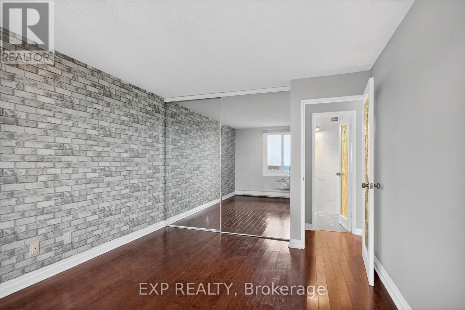 2009 - 1171 Ambleside Drive