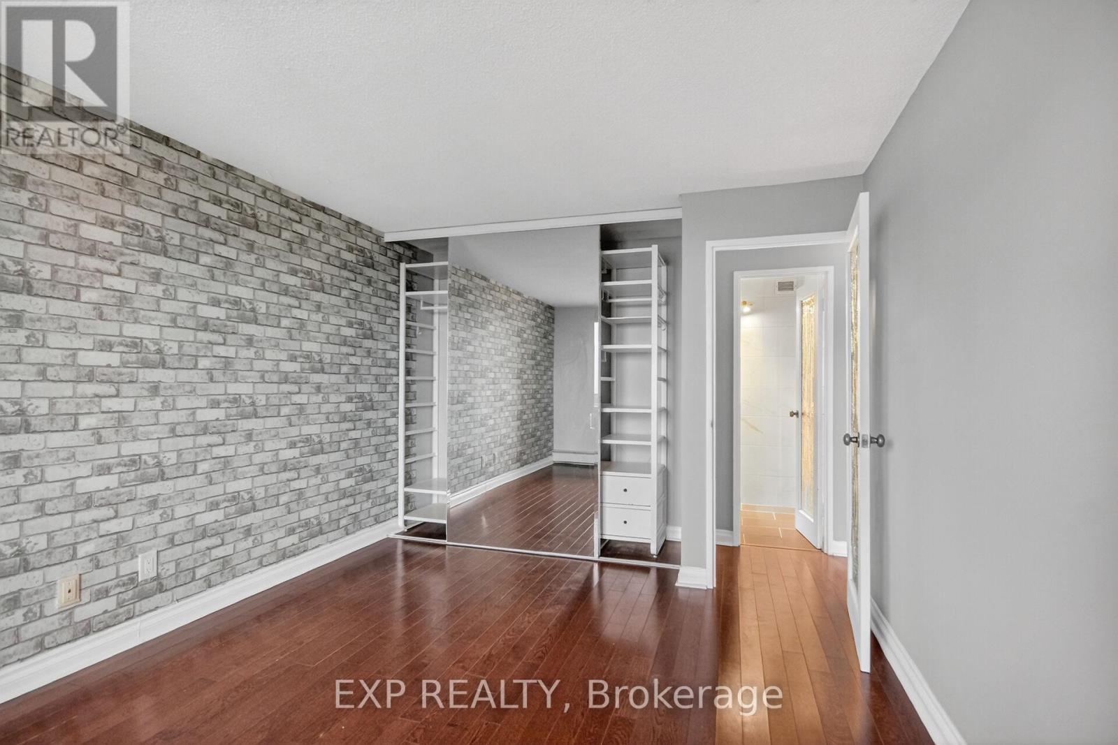 2009 - 1171 Ambleside Drive