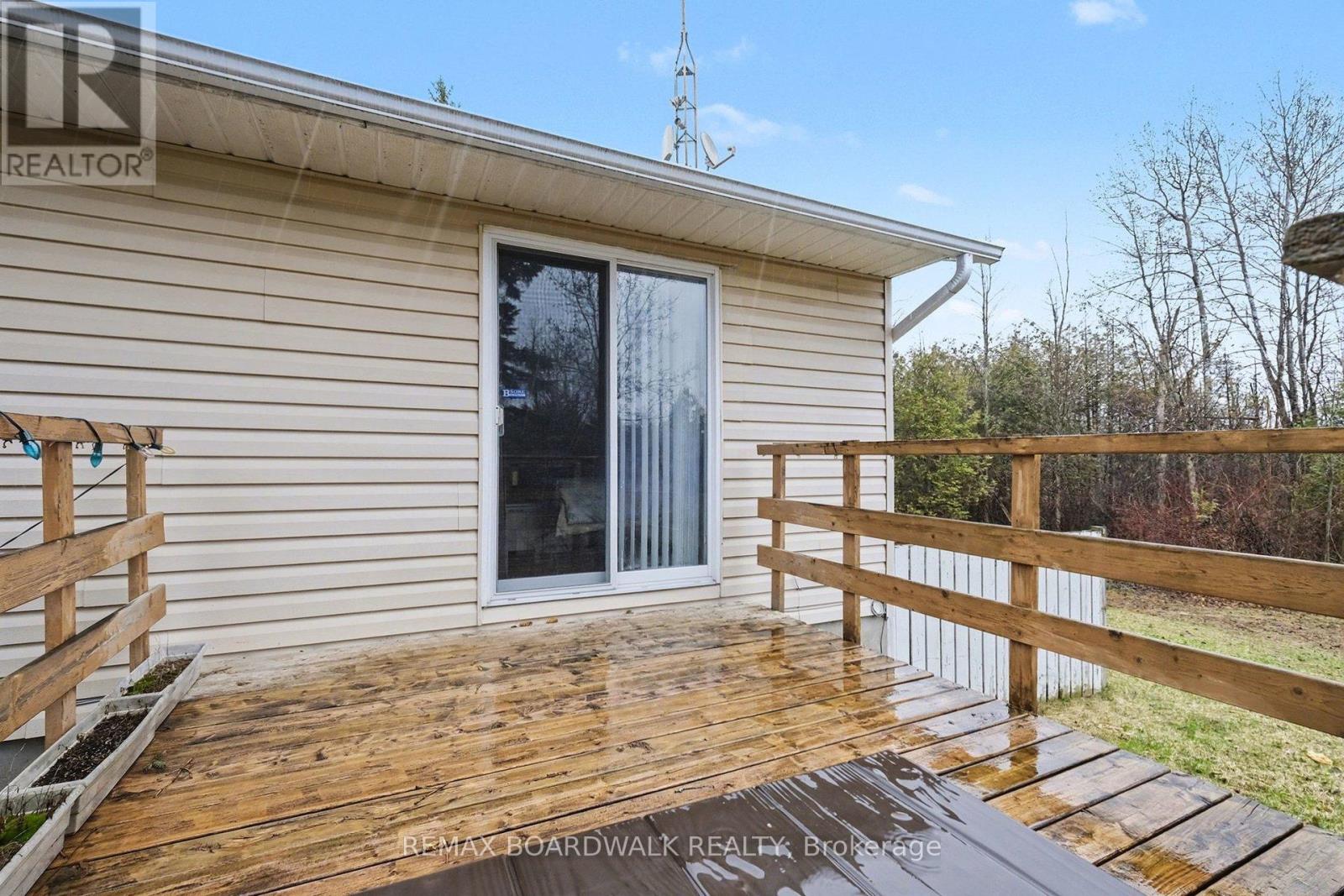 684 County Road 44 Road S