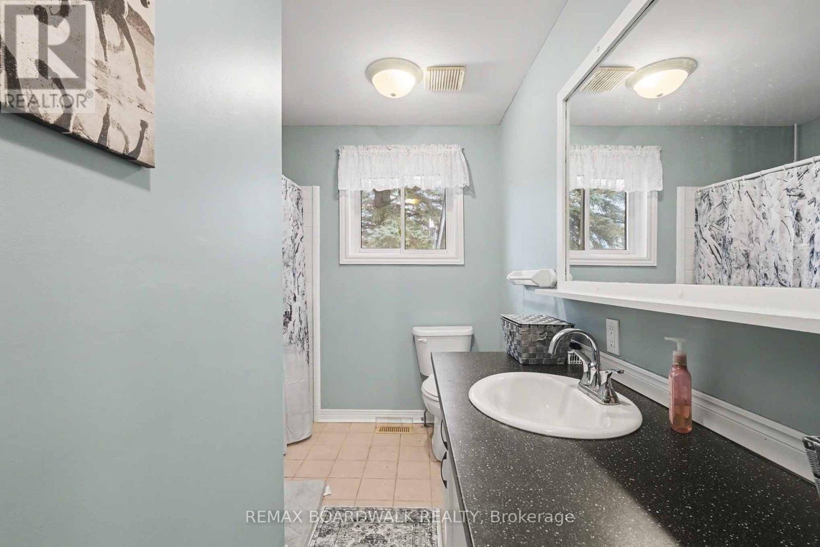 684 County Road 44 Road S