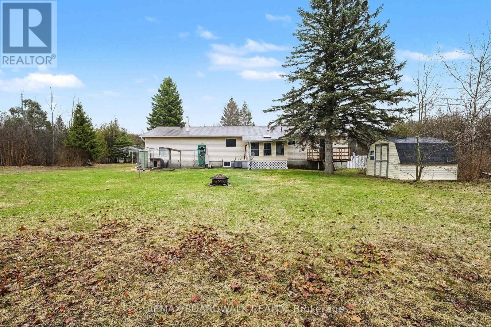 684 County Road 44 Road S