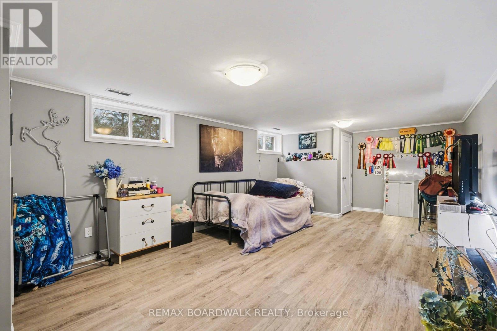 684 County Road 44 Road S