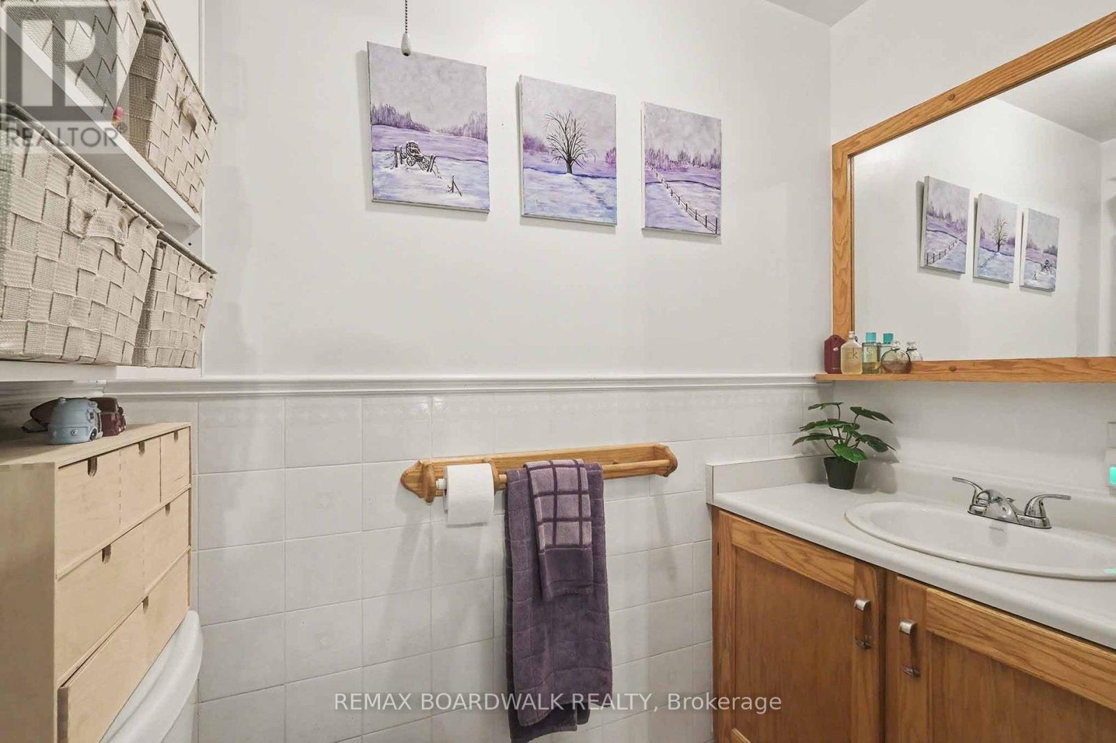 684 County Road 44 Road S