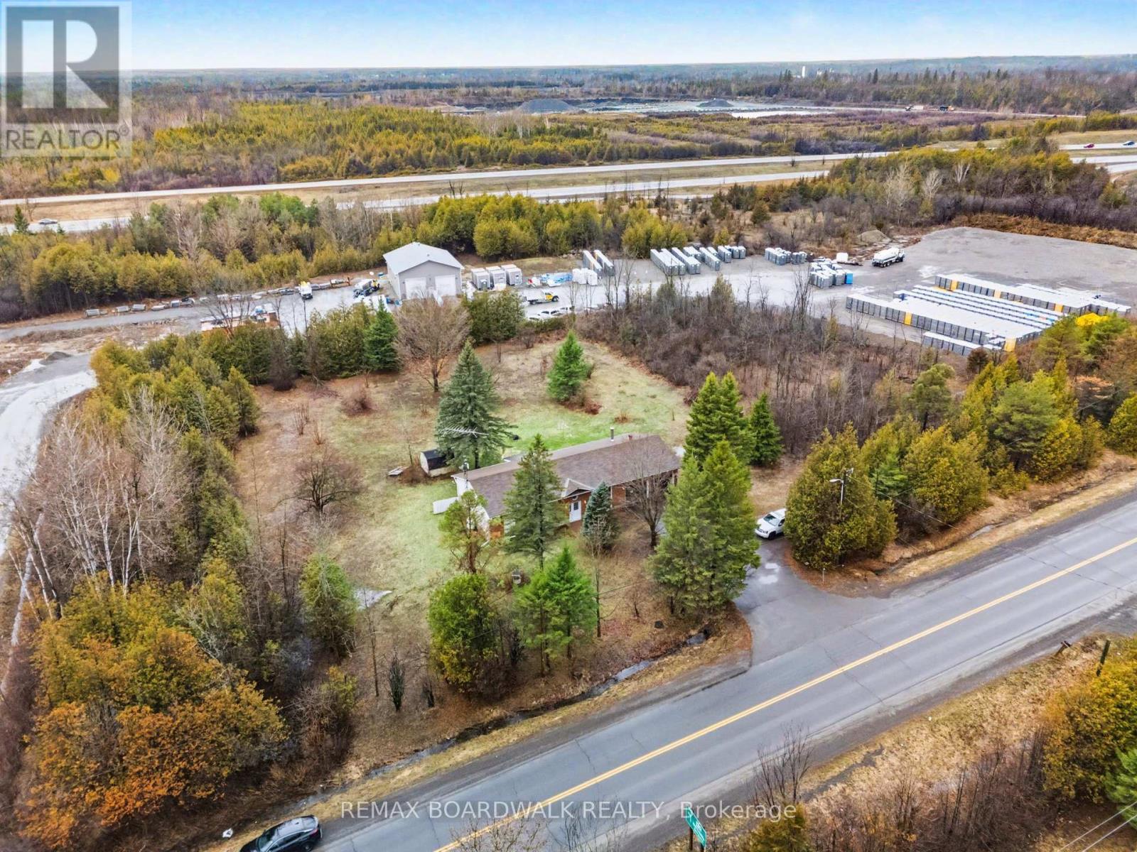 684 County Road 44 Road S