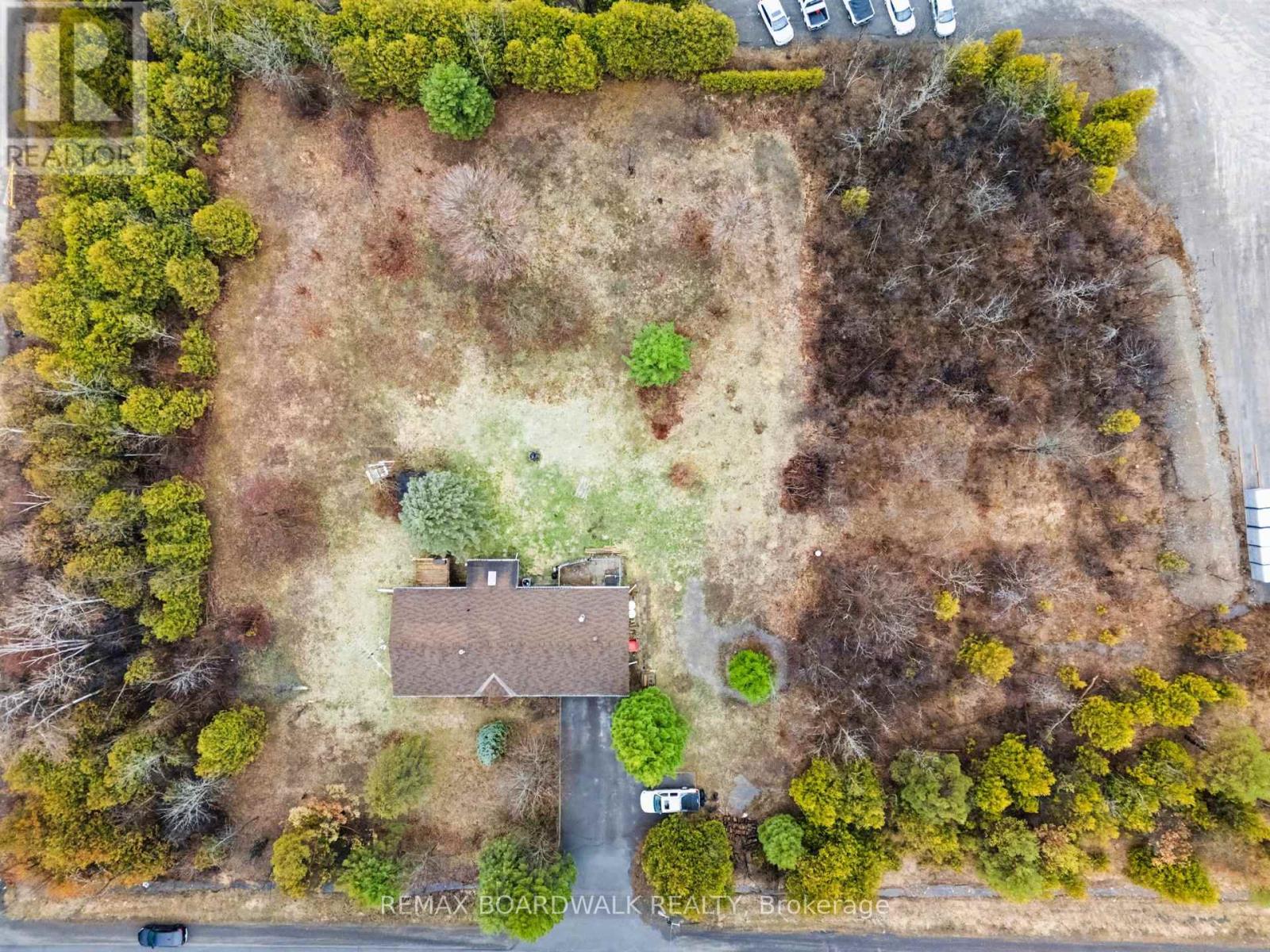 684 County Road 44 Road S