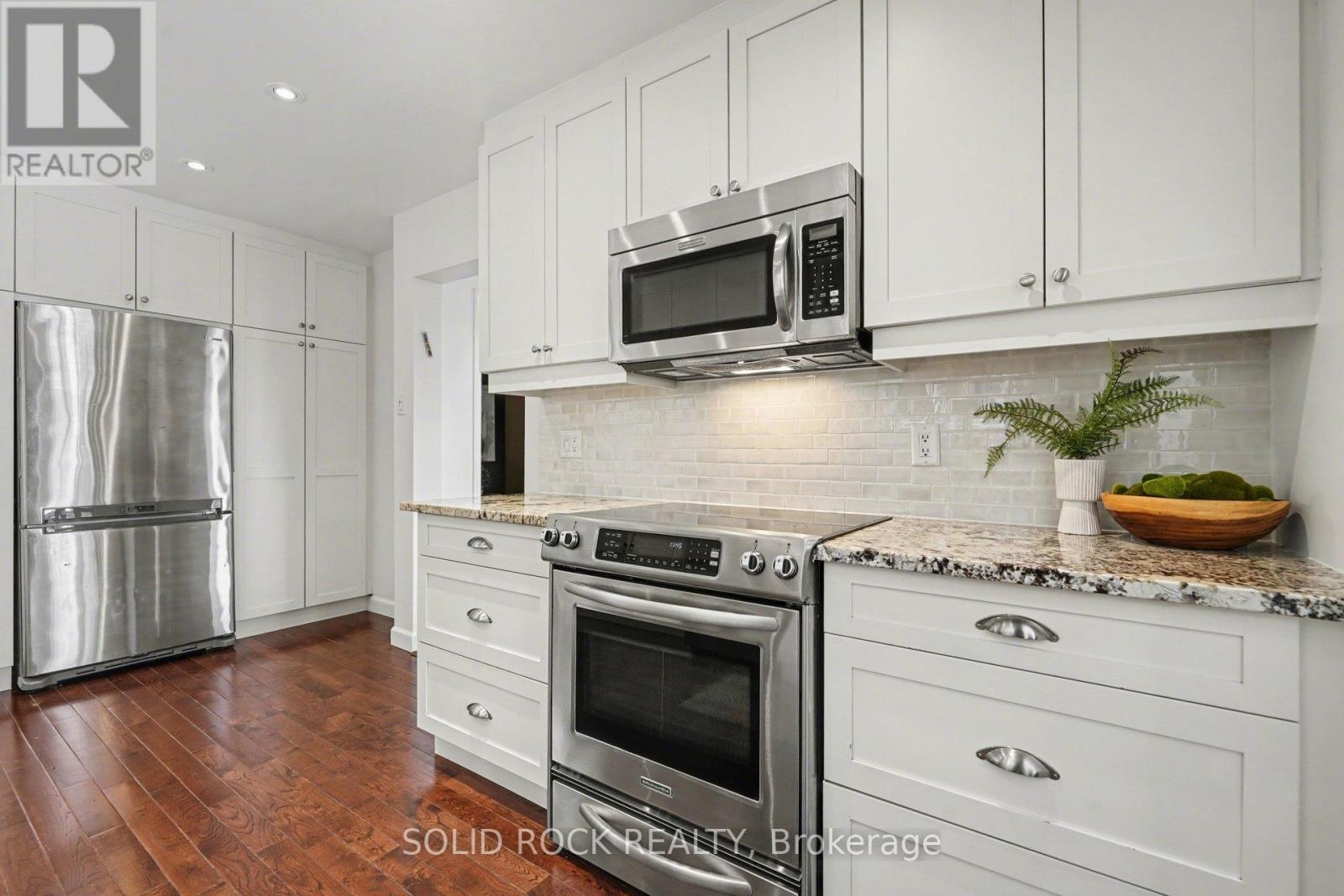 51 Pemberton Crescent