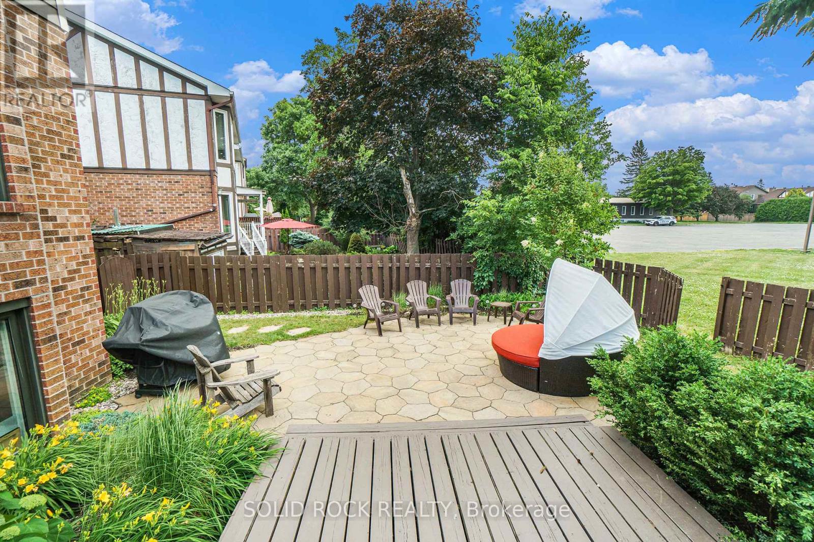 51 Pemberton Crescent