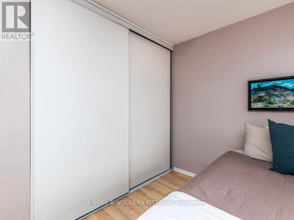 31 Castlegreen Private