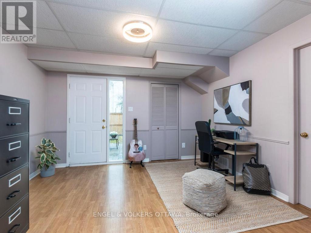 31 Castlegreen Private