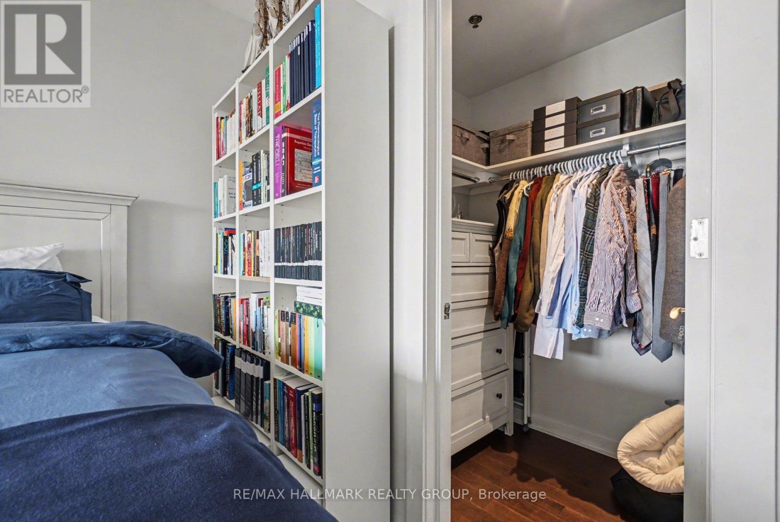 1208 - 300 Lisgar Street