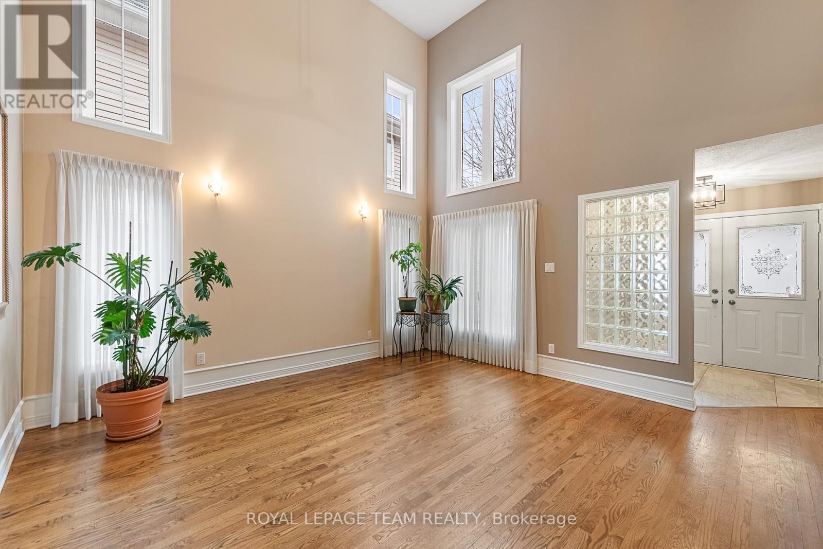 844 Giant Cedars Crescent