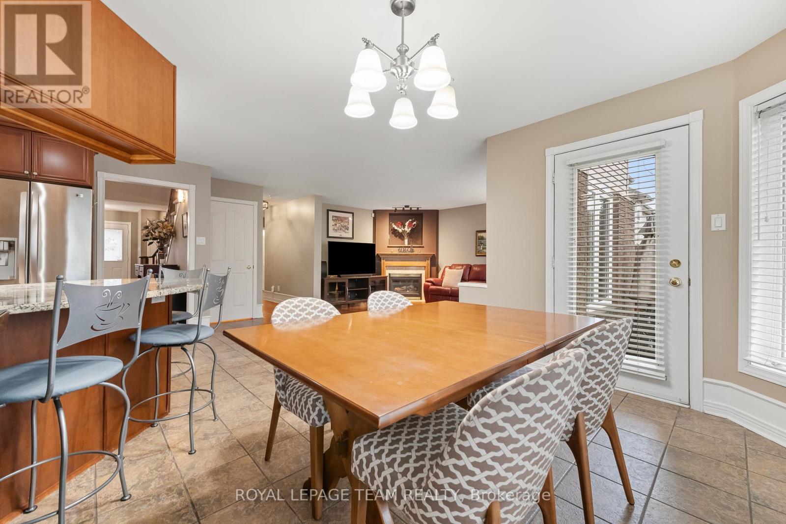 844 Giant Cedars Crescent