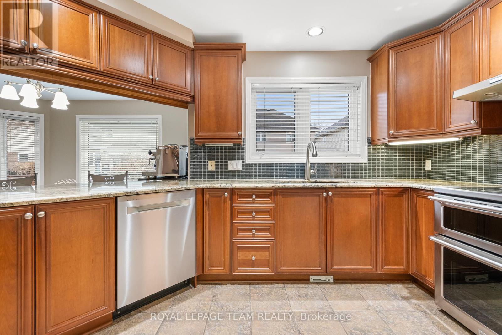 844 Giant Cedars Crescent