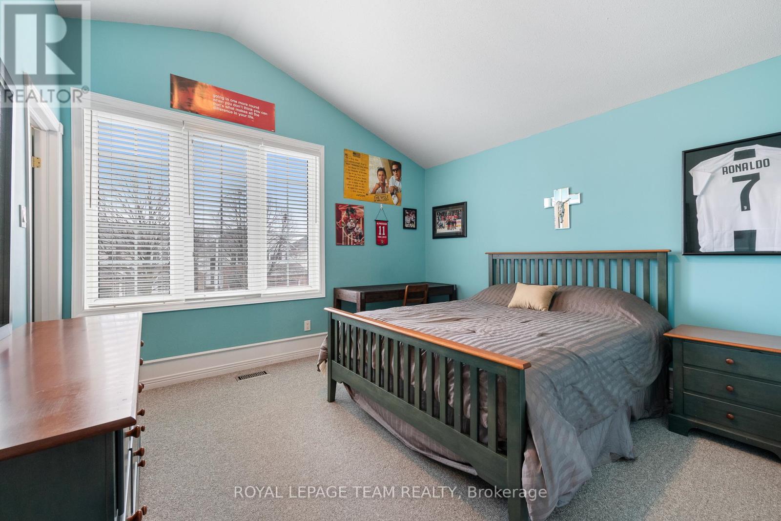 844 Giant Cedars Crescent