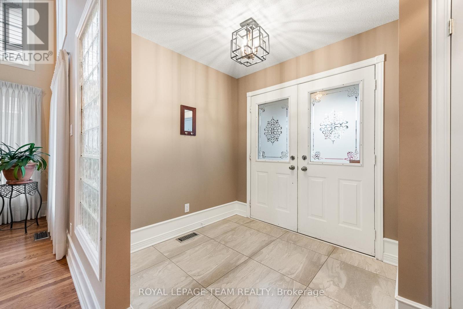 844 Giant Cedars Crescent