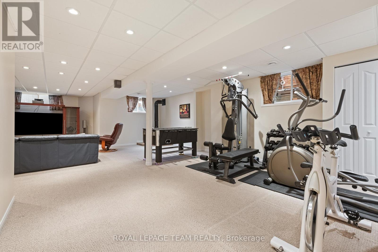 844 Giant Cedars Crescent