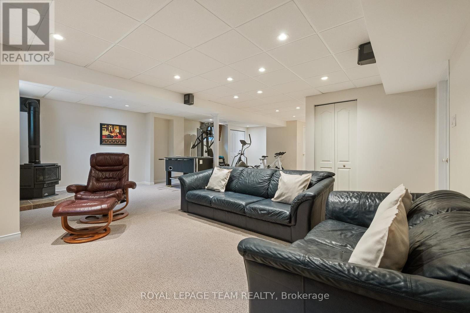 844 Giant Cedars Crescent