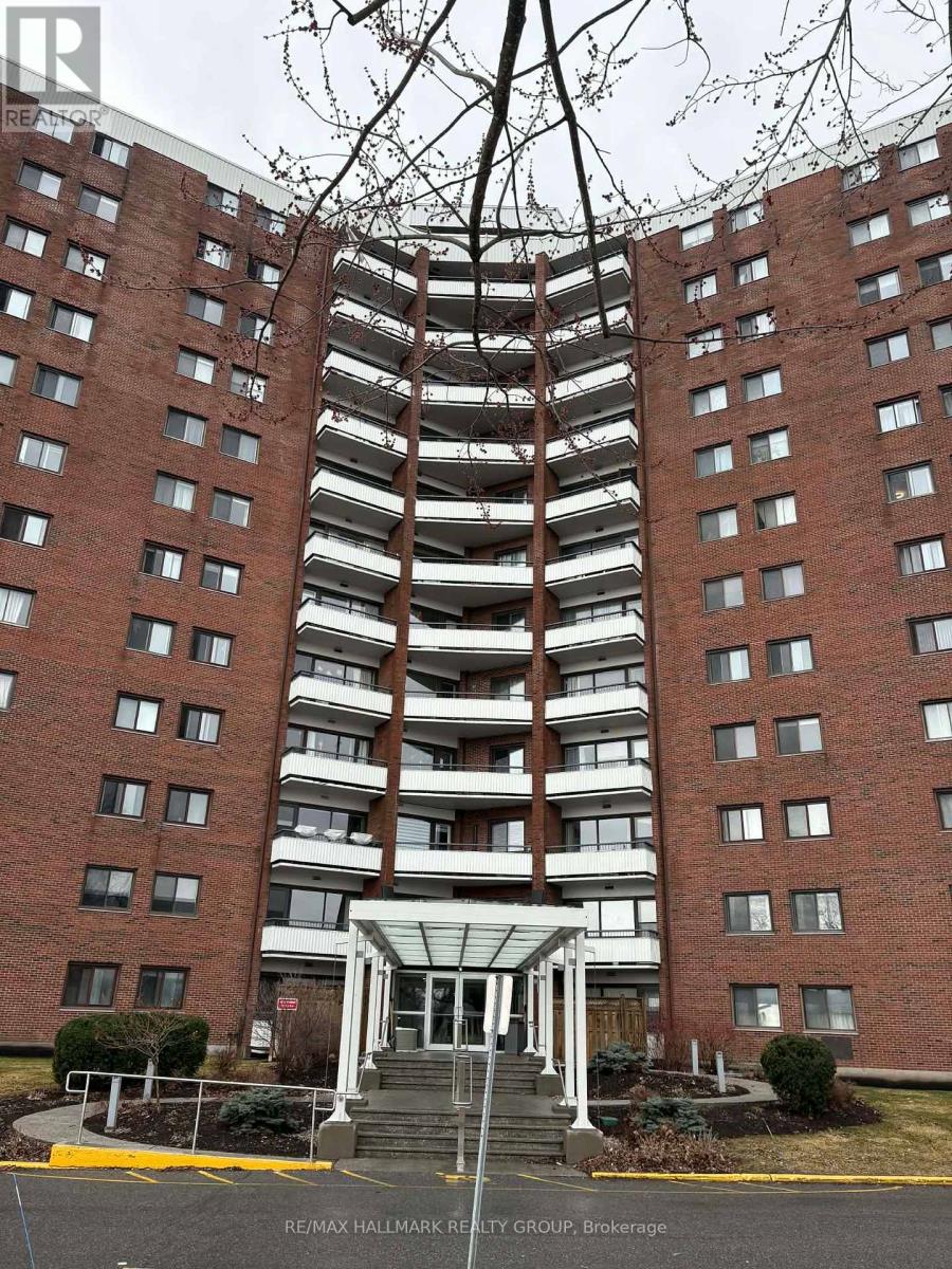 1217 - 20 Chesterton Drive