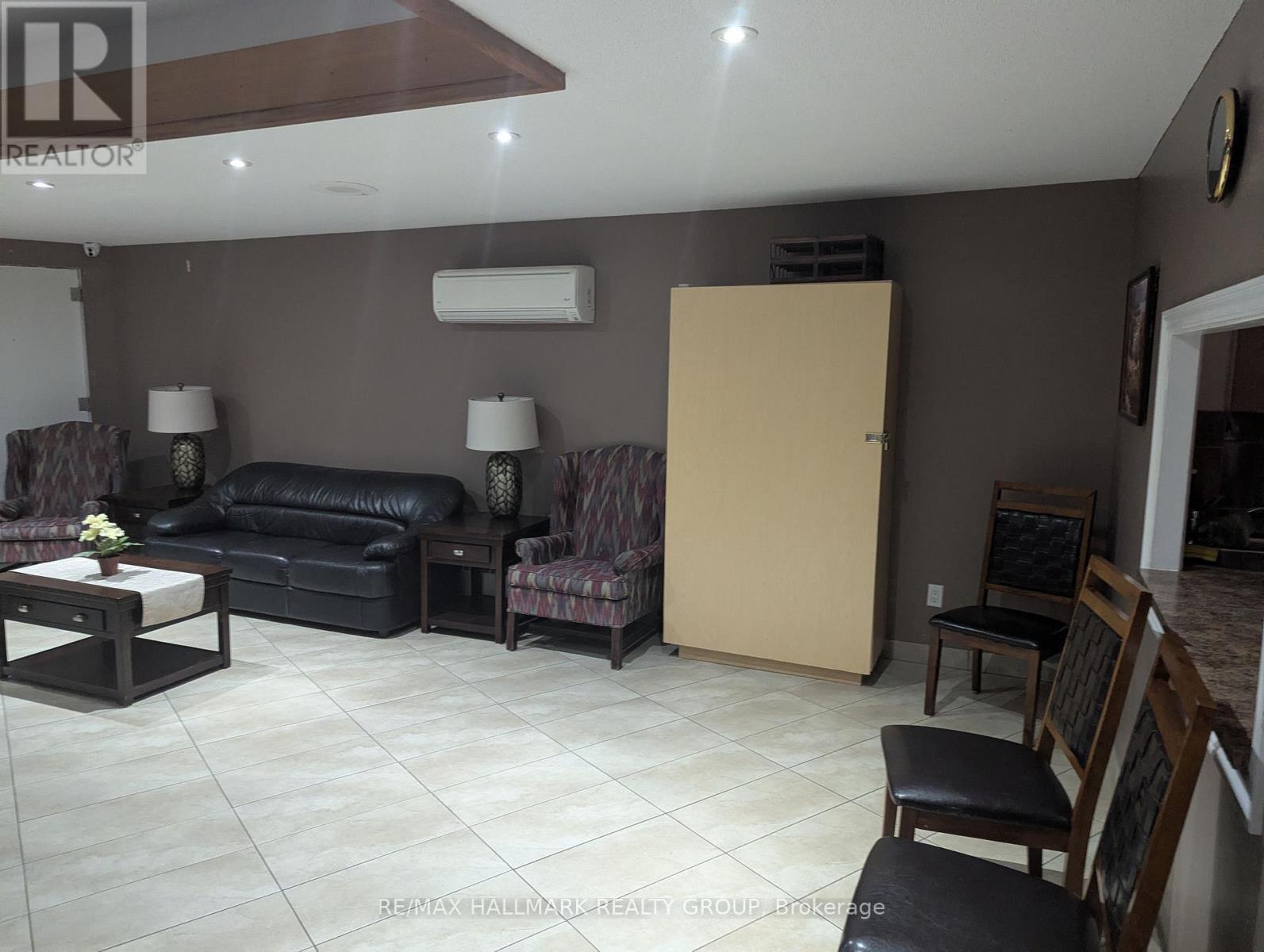 1217 - 20 Chesterton Drive