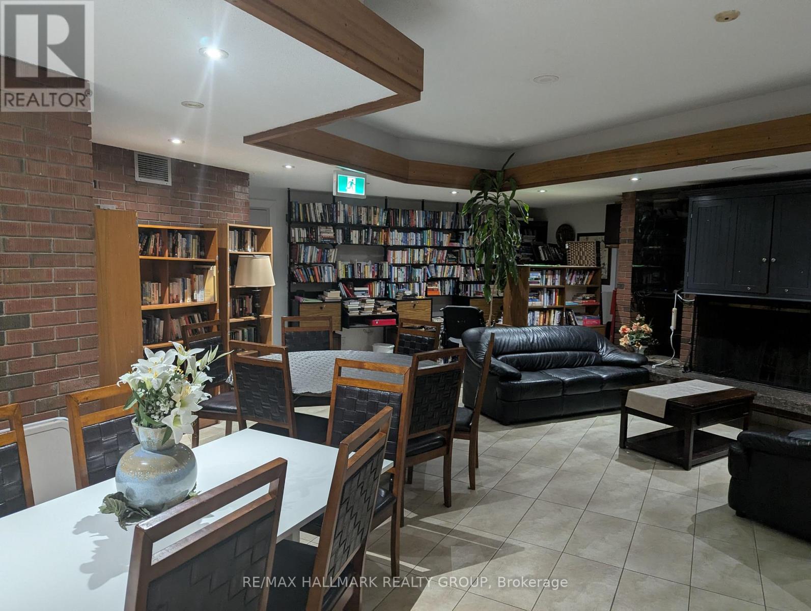 1217 - 20 Chesterton Drive