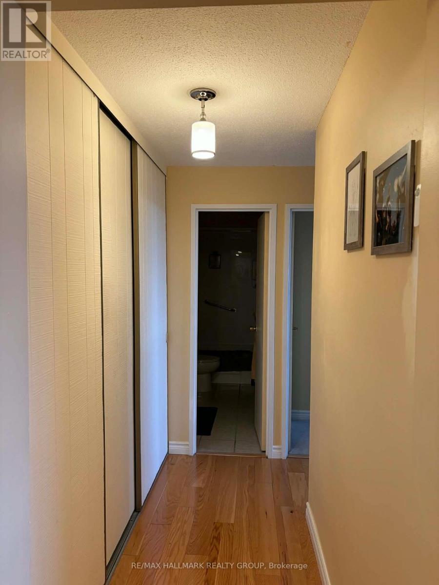 1217 - 20 Chesterton Drive